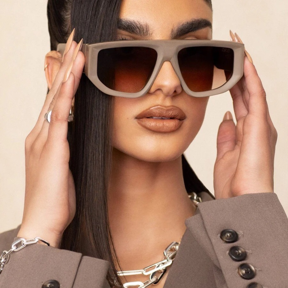 Dezi sunglasses Backtrack